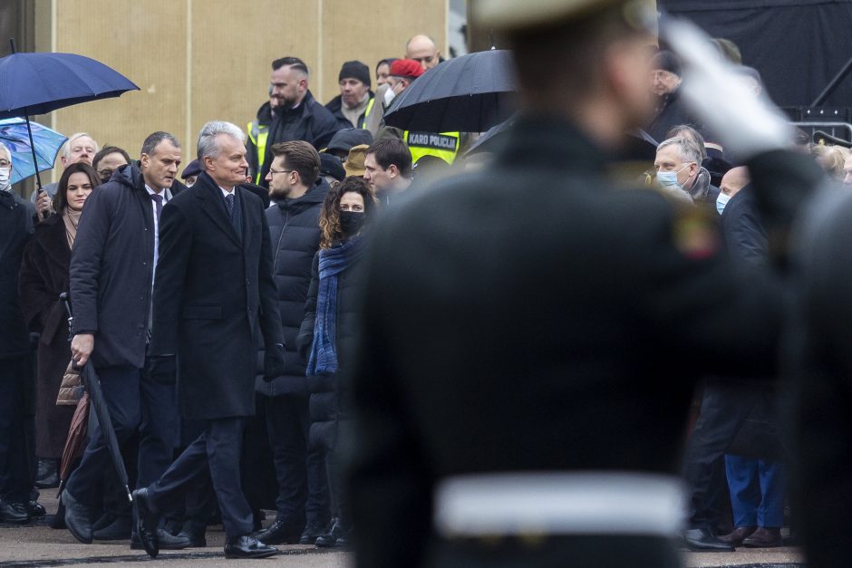 Sausio 13-osios minėjimas – triukšmingas: premjerė kalbą sakė su ašarom, protestuotojai rėkė „Gėda!“