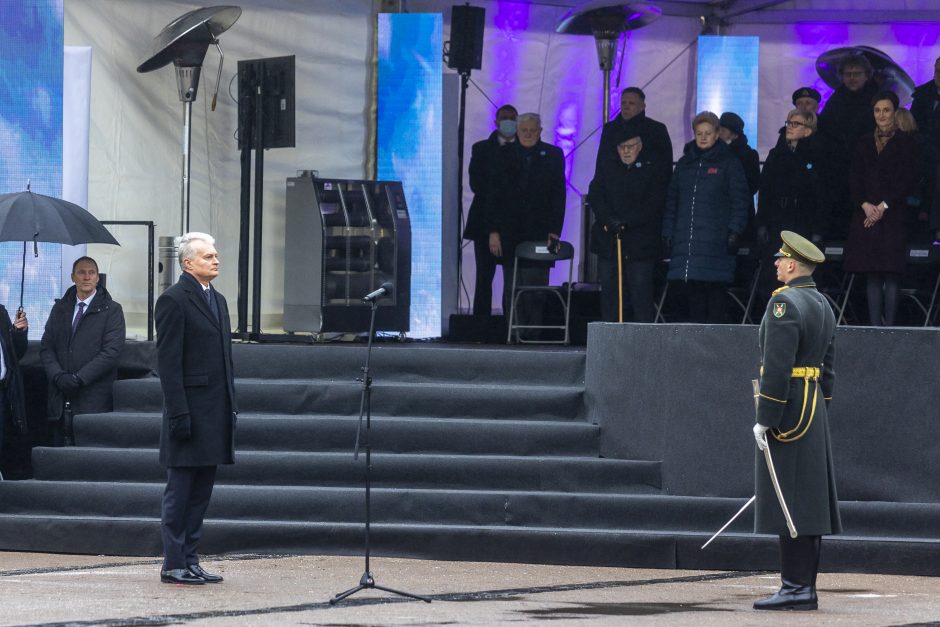 Sausio 13-osios minėjimas – triukšmingas: premjerė kalbą sakė su ašarom, protestuotojai rėkė „Gėda!“