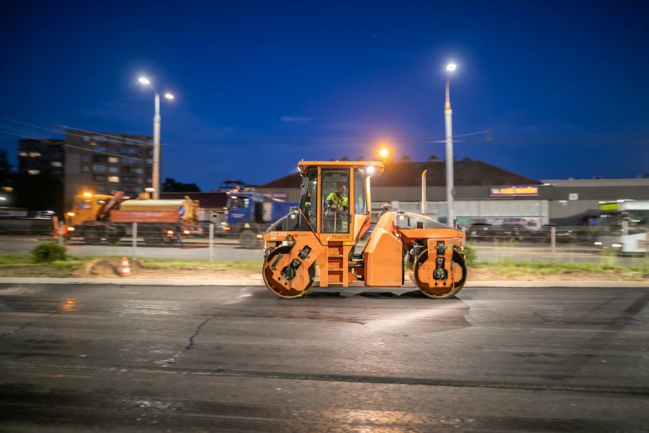 Sostinės Justiniškių gatvė tvarkoma pasitelkiant naujas technologijas