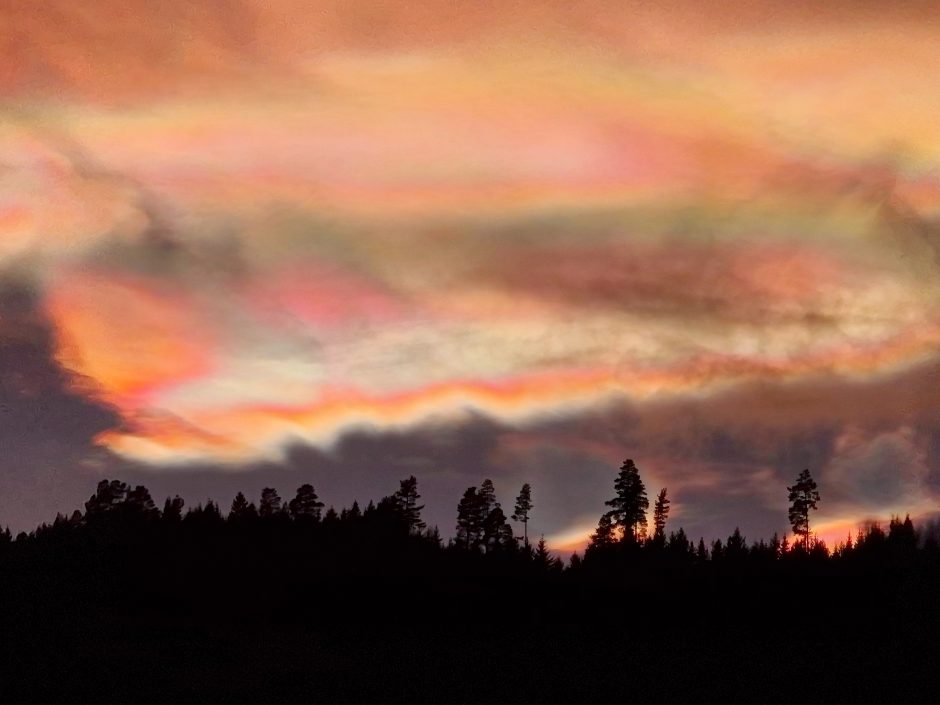 Aistruolės fotografės akiratyje – Šiaurės pašvaistės ir debesys
