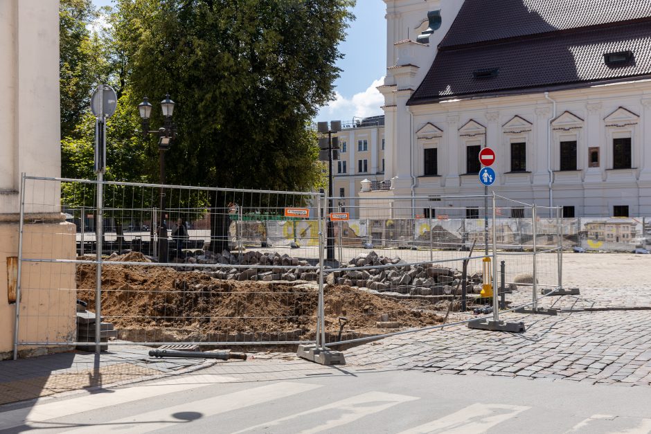 Rotušės aikštėje pluša archeologai: ko ieško?