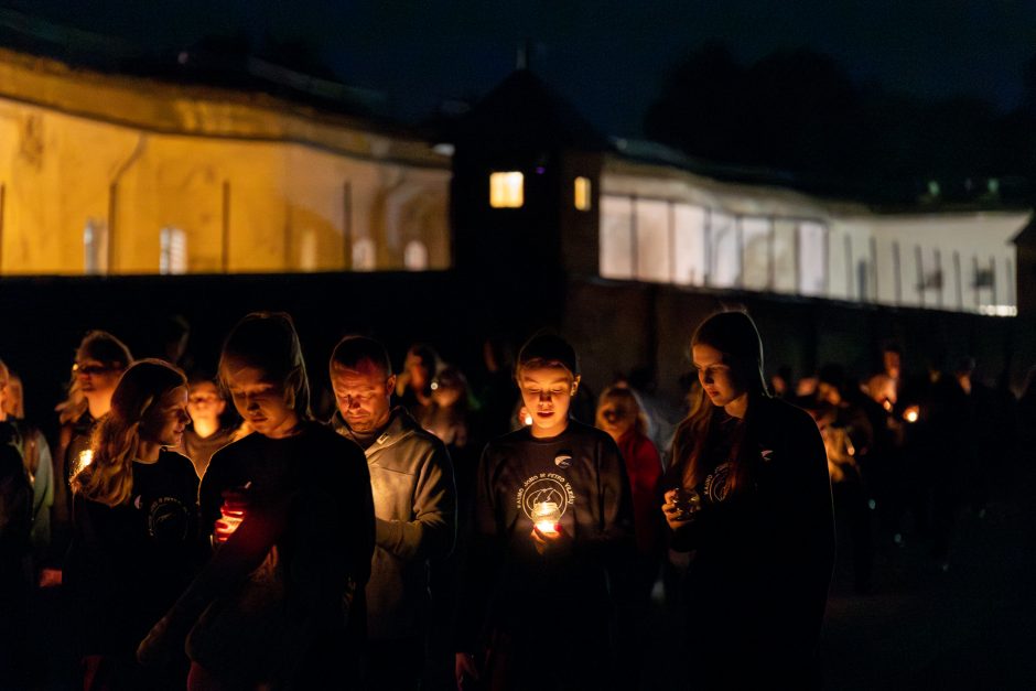 Žydų žudynių vietose – „Atminties kelias“