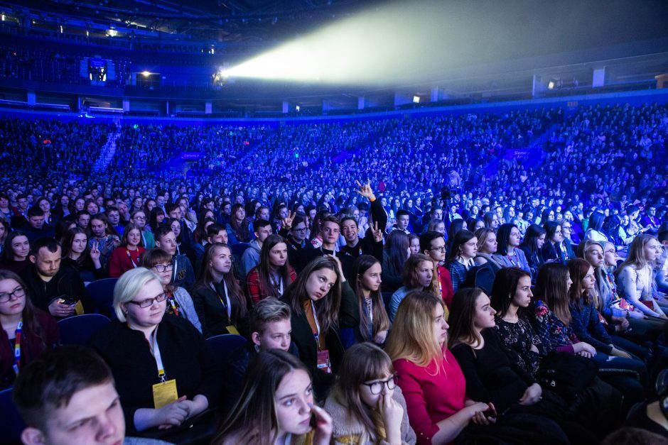 Festivalyje „Vibelift“ – žinomų žmonių mintys apie nueitą iššūkių kelią ir OG Version koncertas