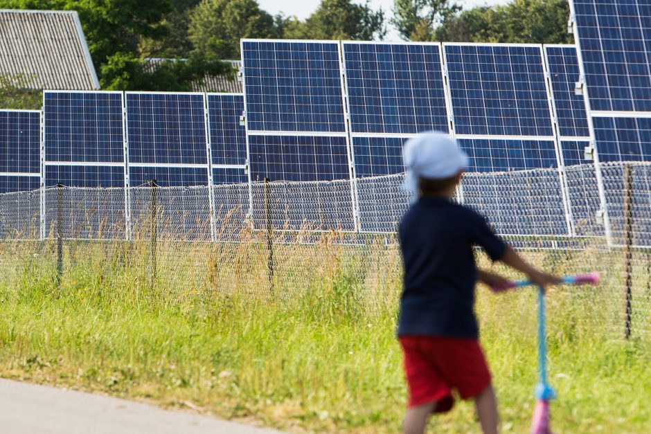 Armėnijoje elektrą gamins lietuvių įrengtos saulės jėgainės