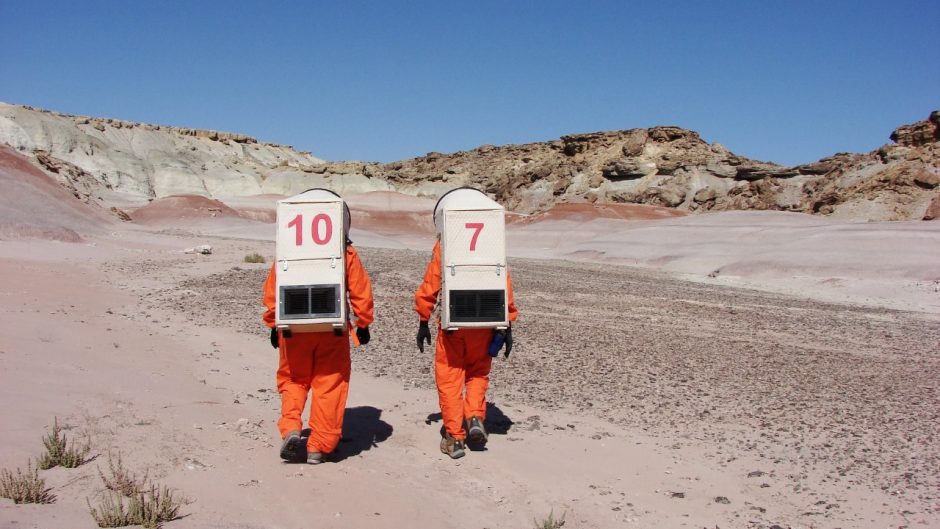 Mokslininkės tyrimas Marso dykumų stotyje: „moteriška“ lyderystė kosmose būtų tvaresnė