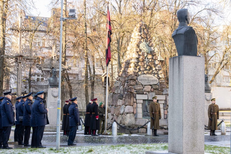 Kauniečiai sveikino Lietuvos kariuomenę: didžiuokimės tuo, ką turime