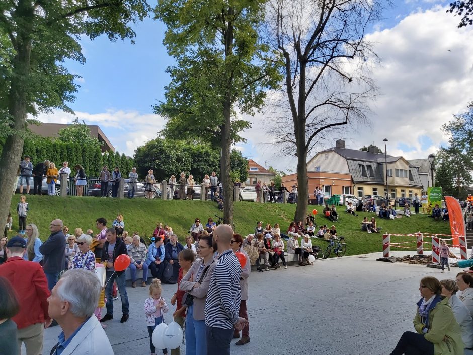 Nemokami koncertiniai piknikai ir vėl džiugina kauniečius: gyvai skambėjo džiazas