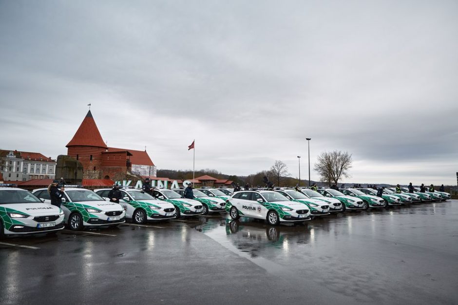 Policijos autoparką papildė nauji automobiliai: Kaunui pasisekė labiausiai