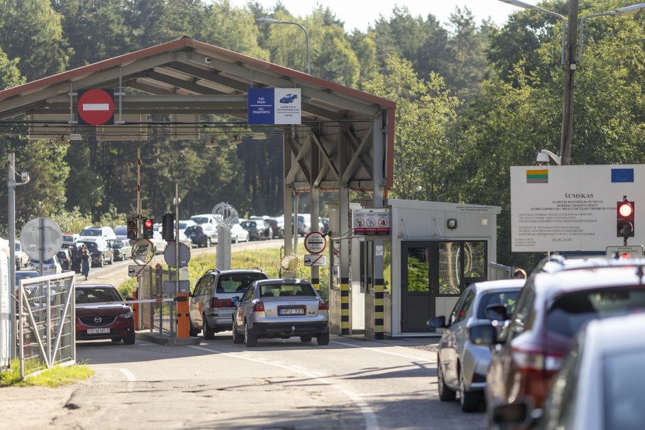 Vykstančius į Baltarusiją punktų uždarymas ir pykdo, ir nuvilia: kentės paprasti žmonės