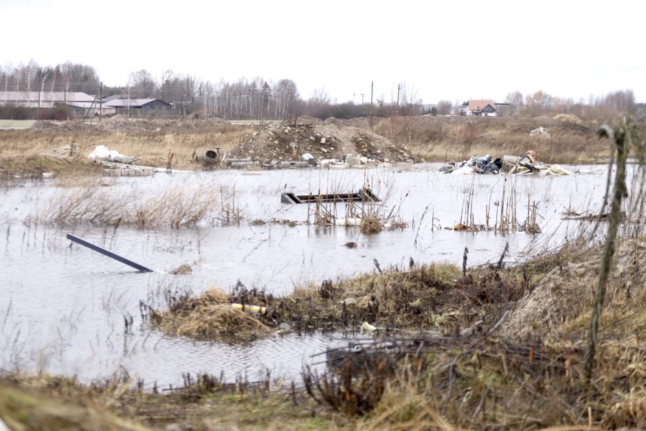 Ringauduose – kaip Venecijoje: vanduo semia laukus, gatves ir namus