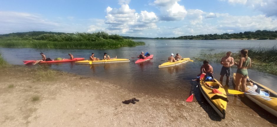 Po tarnybos – baidarėmis į Rusnę