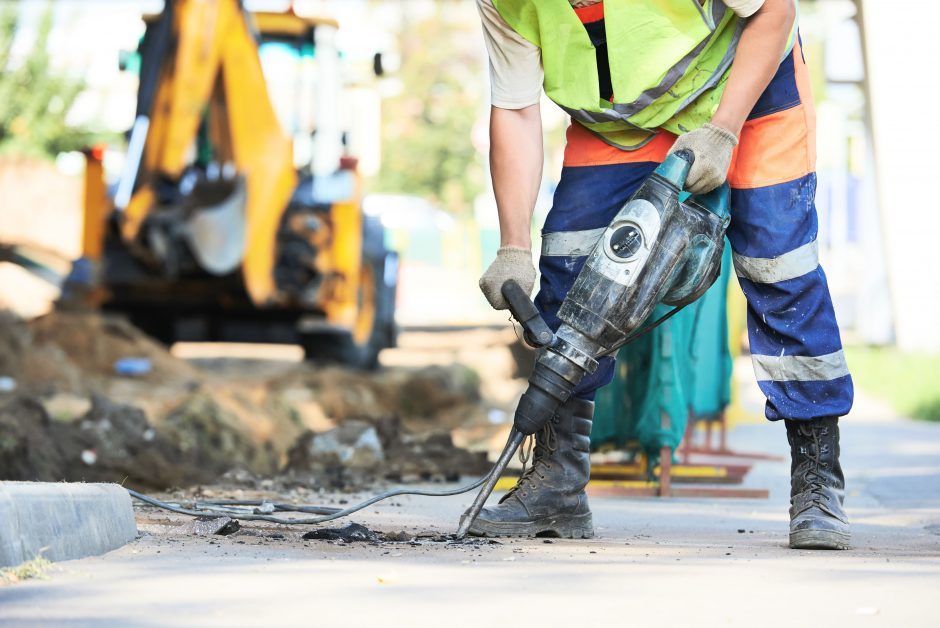 Skatins kelių tiesimo ir remonto verslą: kviečia teikti paraiškas