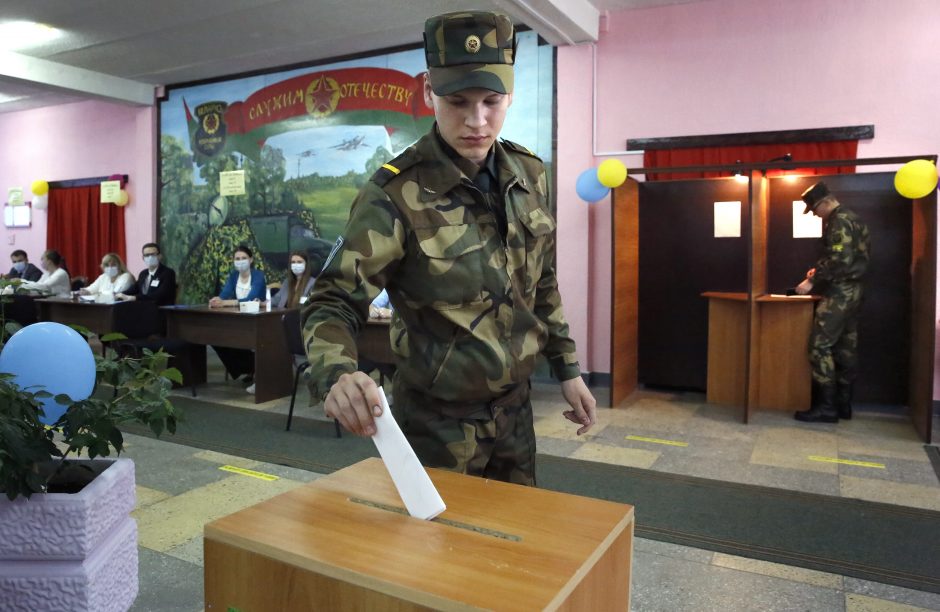 Baltarusijos rinkimų pirmieji rezultatai: A. Lukašenka gavo apie 82 proc. balsų