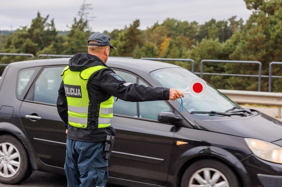 Pareigūnai atskleidė, kada lapkričio mėnesį Lietuvos keliuose vyks reidai