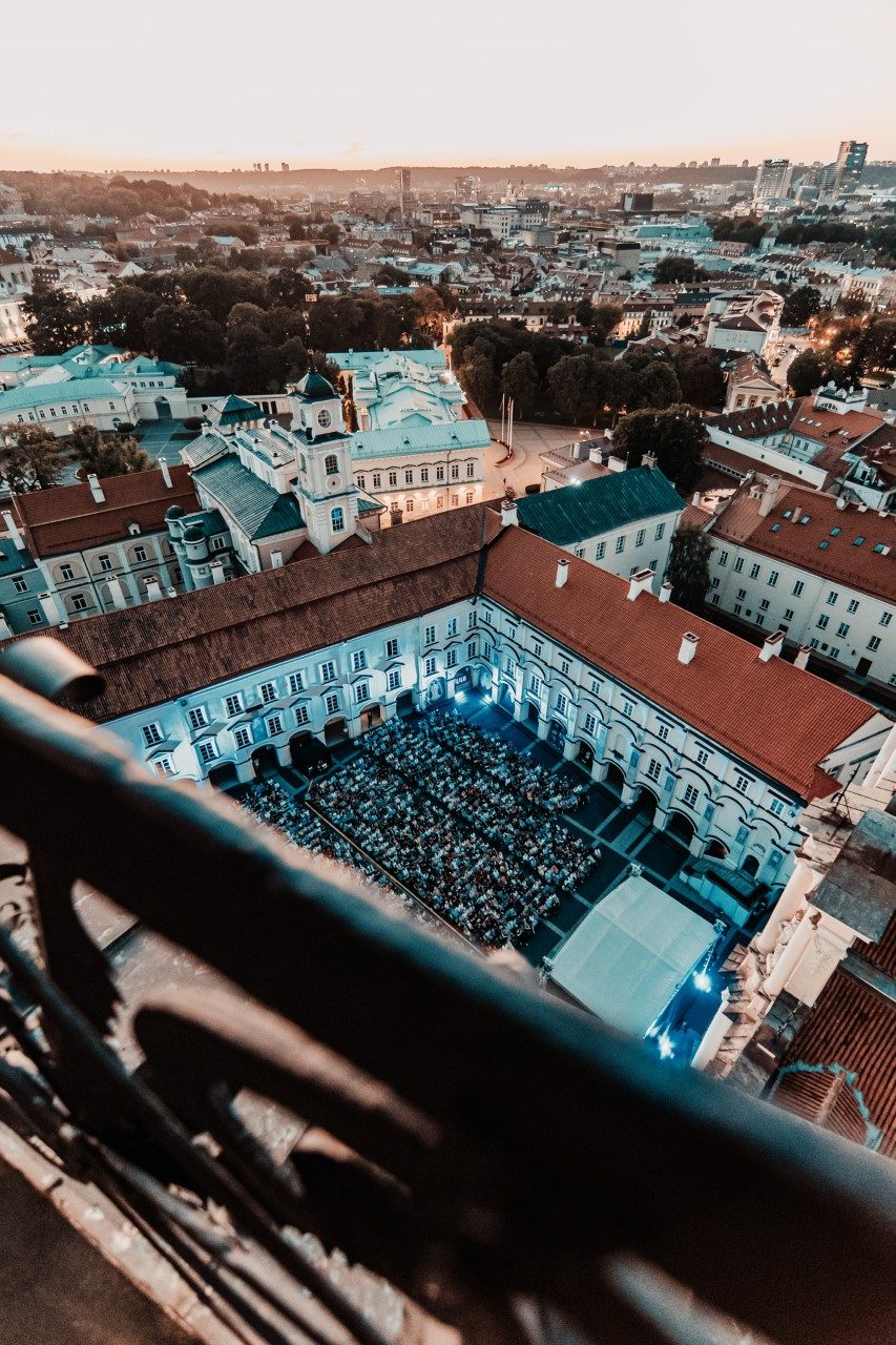 R. Kazlas anšlaginiu pasirodymu uždarė festivalį „Untold City“