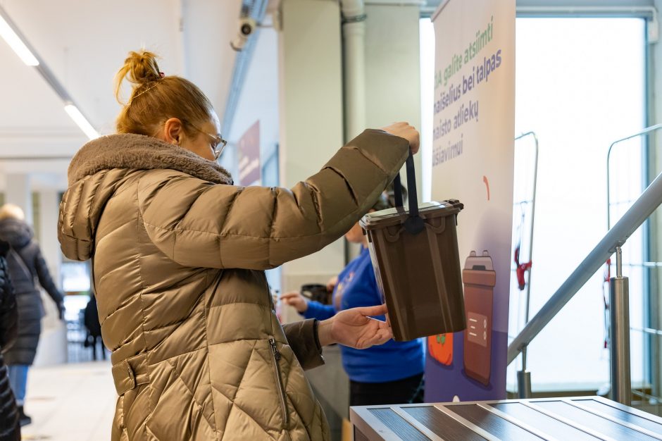 Vilniuje įsigaliojo nauja atliekų rūšiavimo tvarka: kviečia atsiimti rūšiavimo priemones