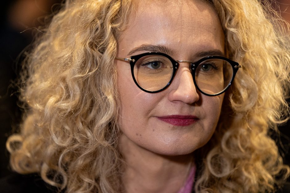 A. Armonaitė: atrodo, kad prezidentas šioje kovoje stovi kitokių vertybių pusėje