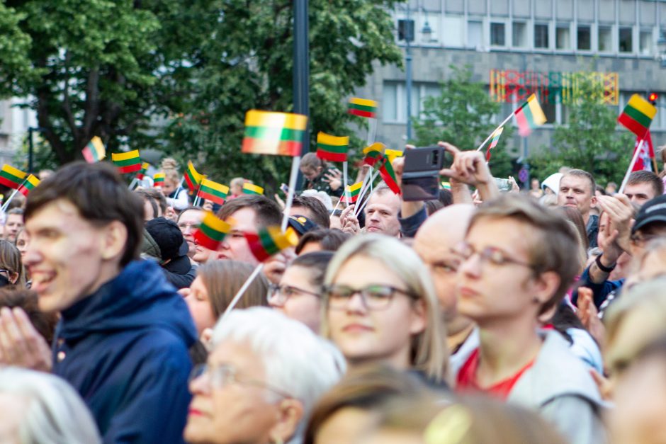 „Tautiška giesmė aplink pasaulį“ parodys lietuvių solidarumo jėgą