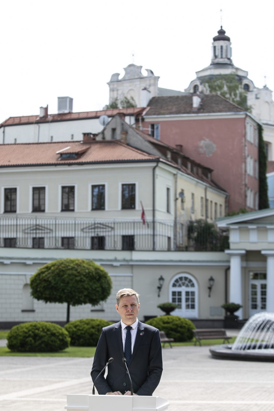 G. Nausėda atvėrė Prezidentūros kiemą kultūriniams renginiams ir lankytojams