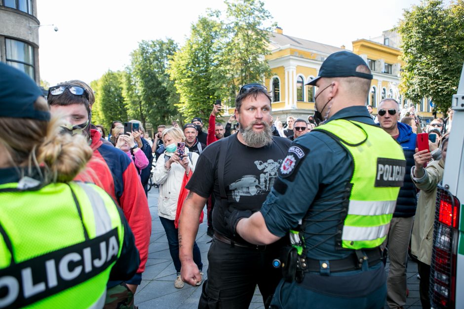 Policija apie neramumus per LGBT eitynes: nukentėjo du žmonės, pradėti penki ikiteisminiai tyrimai