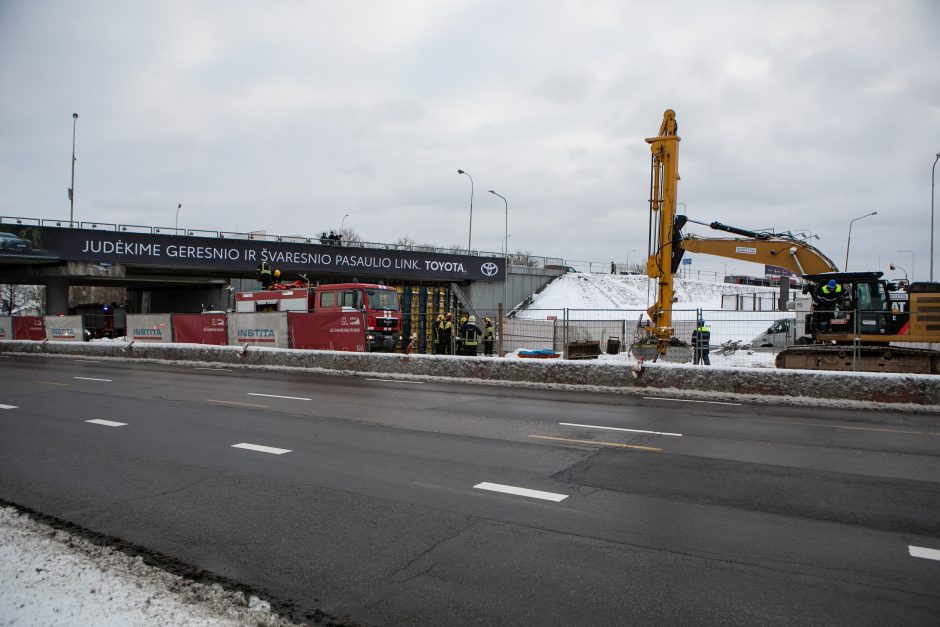 Baisi nelaimė Vilniuje: žuvo į labai gilią betonuotą duobę įkritęs žmogus