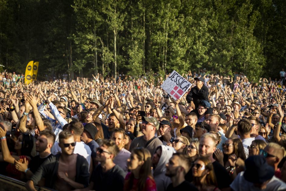 Festivalis „Karklė“: ir popscenos karalienės šou, ir muzikinio klipo filmavimas