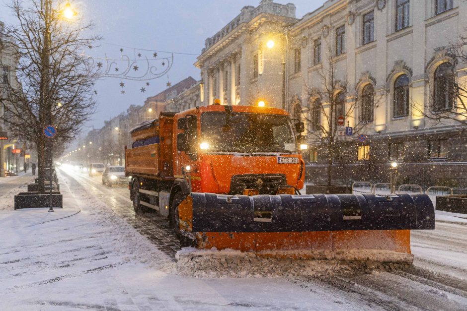 Apie orų maišalynę: Lietuva padalinta į keletą dalių