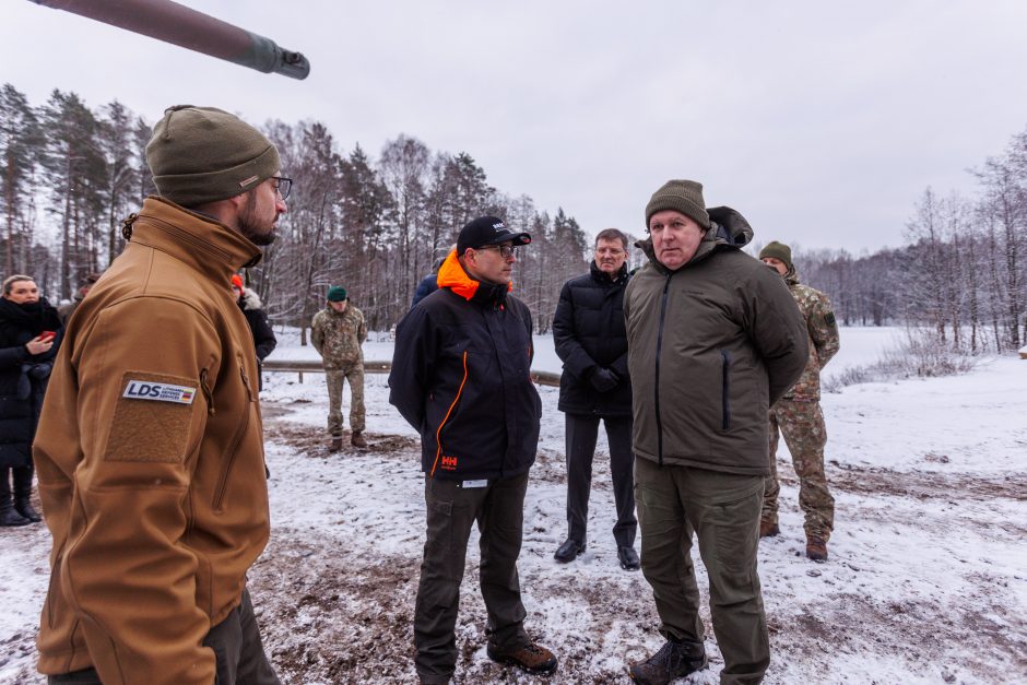 Lietuva tampa per mūšius Ukrainoje pažeistų vokiškų tankų remonto centru