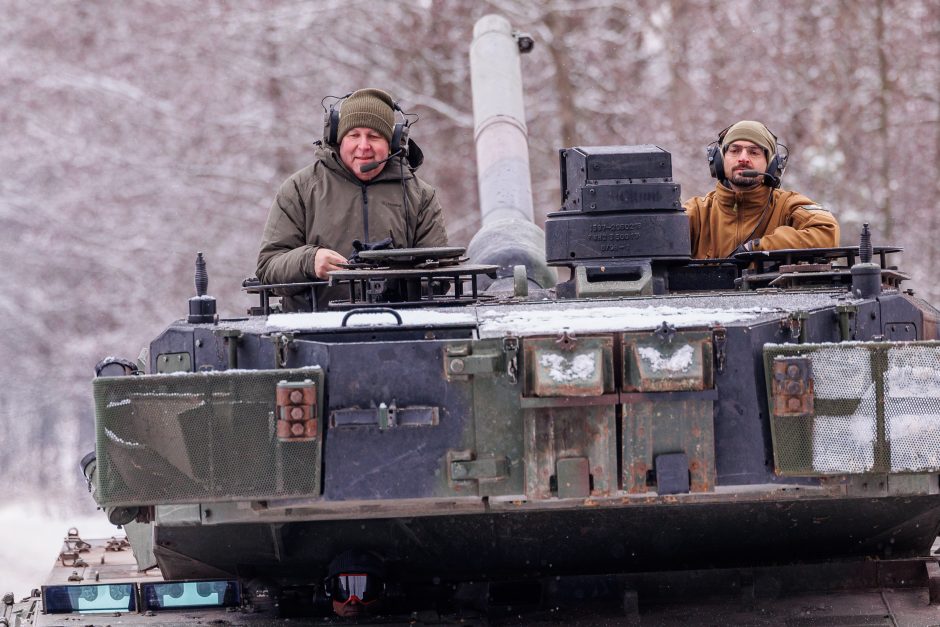 Lietuva tampa per mūšius Ukrainoje pažeistų vokiškų tankų remonto centru