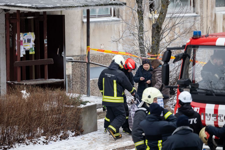 Pareigūnai neigia gandus: į vėliau sprogusį Viršuliškių daugiabutį vyko dėl kitos priežasties