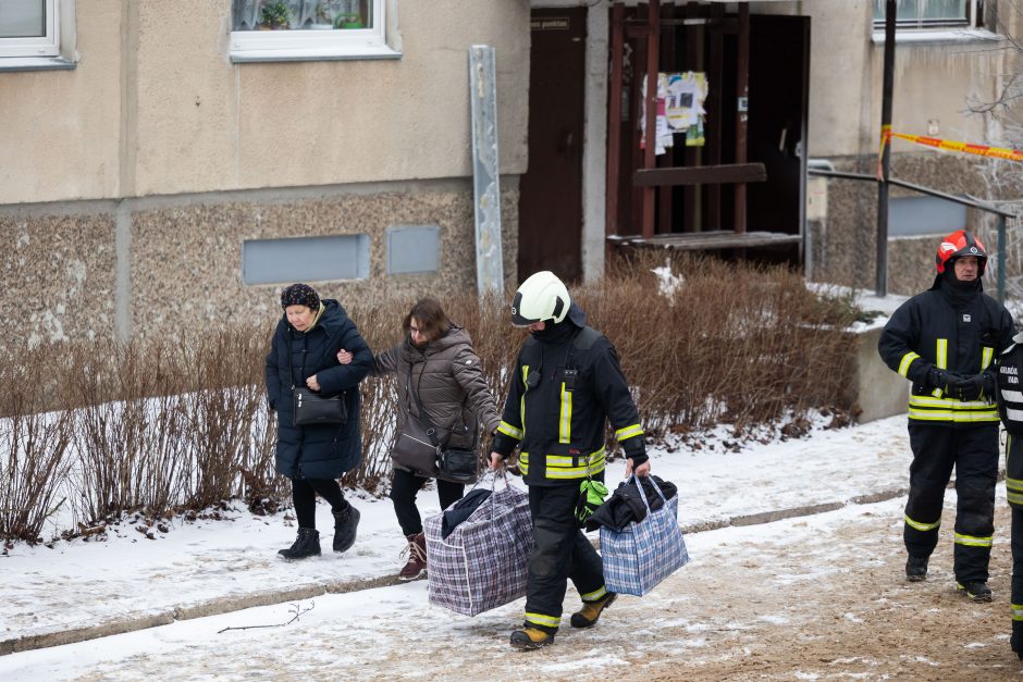 Pareigūnai neigia gandus: į vėliau sprogusį Viršuliškių daugiabutį vyko dėl kitos priežasties