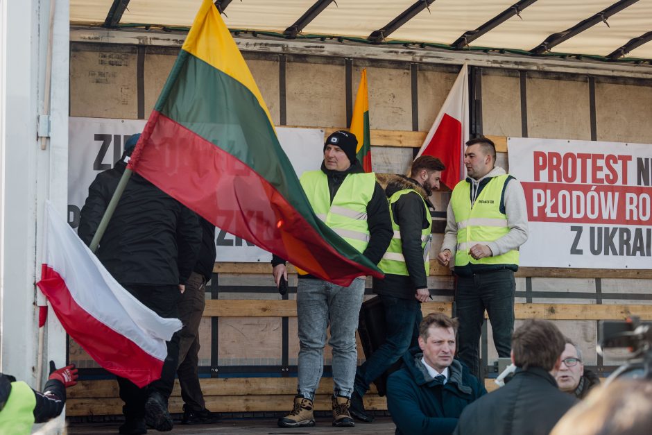 NKVC: Lenkijos ir Lietuvos pasienyje vilkikų eilių nėra, ūkininkų entuziazmas blėsta