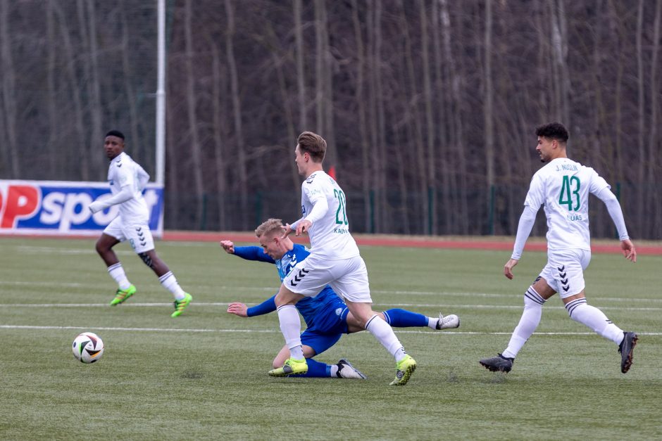 Kauno derbyje triumfavo rajono futbolininkai