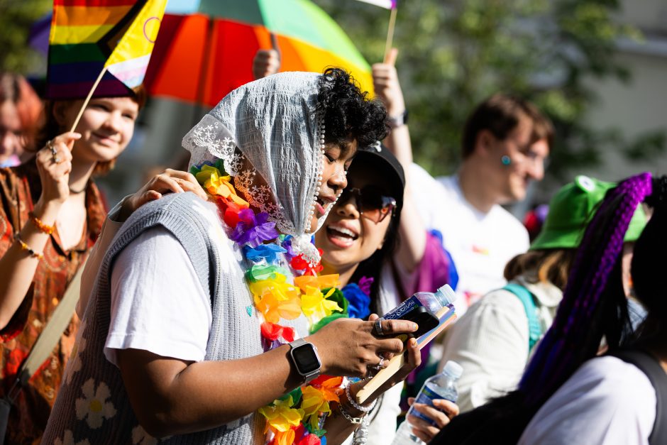 LGBTIQ eitynes vadina „laisviečių“ agitacija: pastarieji turi atsaką