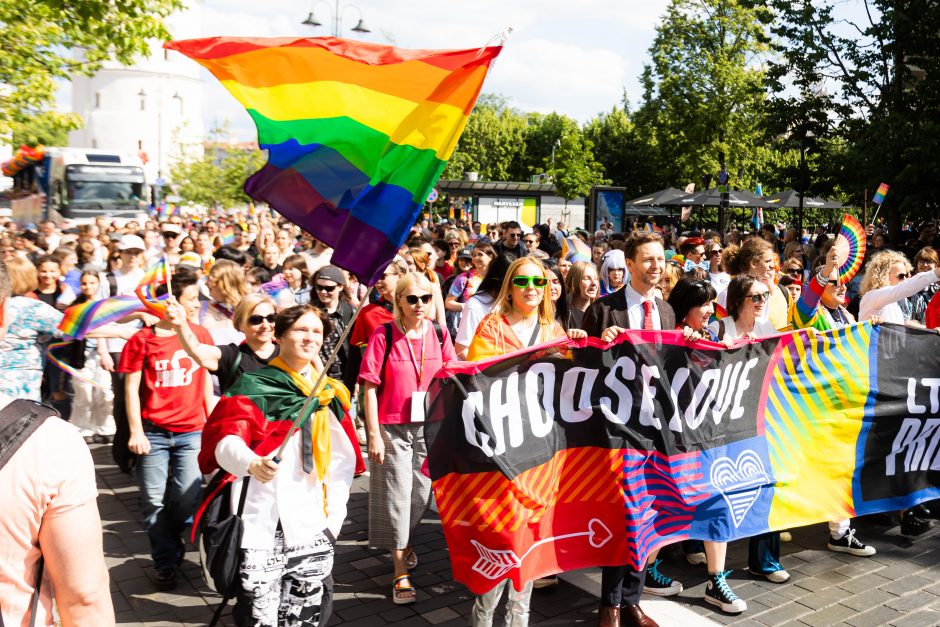 LGBTIQ eitynes vadina „laisviečių“ agitacija: pastarieji turi atsaką