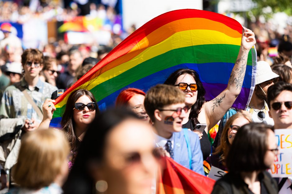 LGBTIQ eitynes vadina „laisviečių“ agitacija: pastarieji turi atsaką