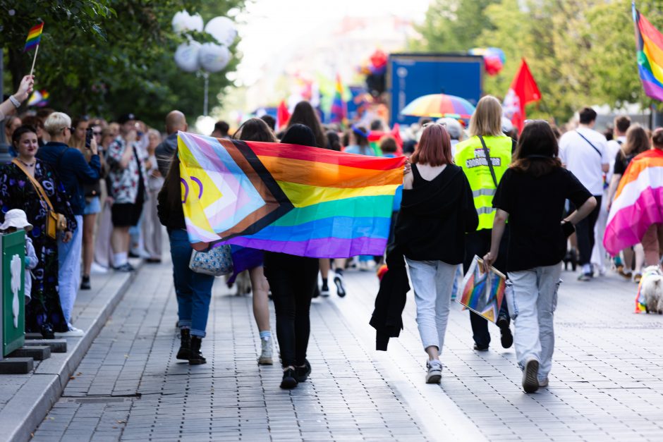 LGBTIQ eitynes vadina „laisviečių“ agitacija: pastarieji turi atsaką