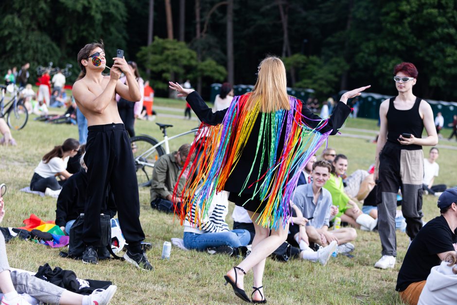 LGBTIQ eitynes vadina „laisviečių“ agitacija: pastarieji turi atsaką