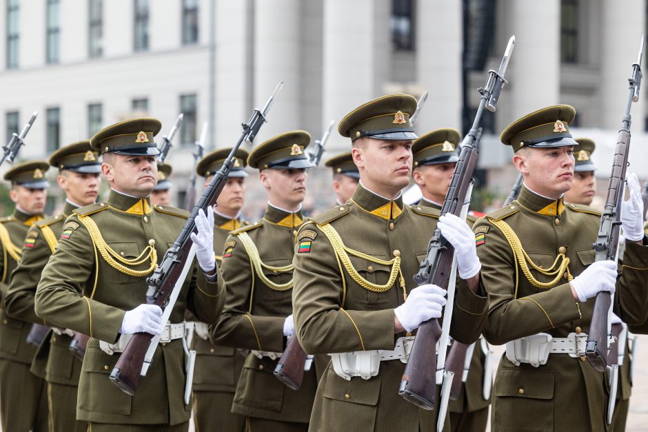 Valstybės vėliavos pakėlimo ceremonija