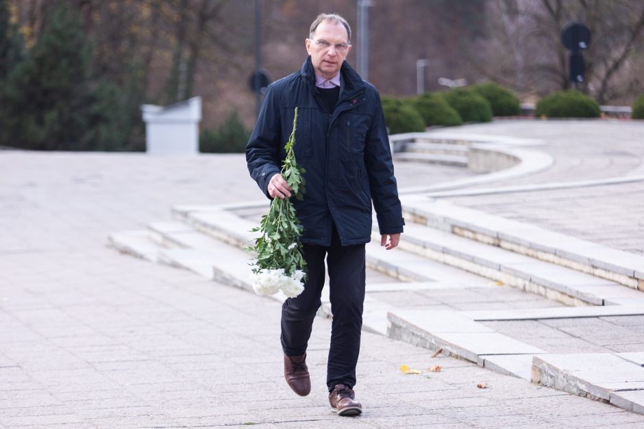 Vilniuje atsisveikinama su politiku, ekonomistu A. Matulevičiumi