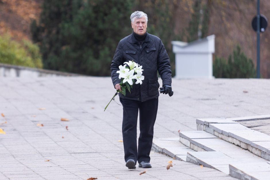 Vilniuje atsisveikinama su politiku, ekonomistu A. Matulevičiumi