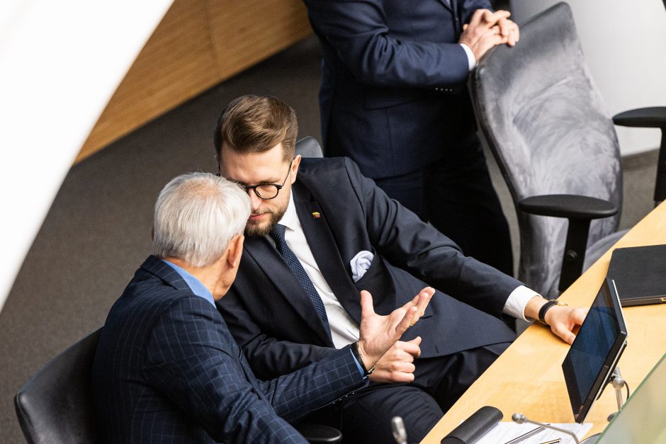 Seimas panaikino R. Žemaitaičio teisinę neliečiamybę