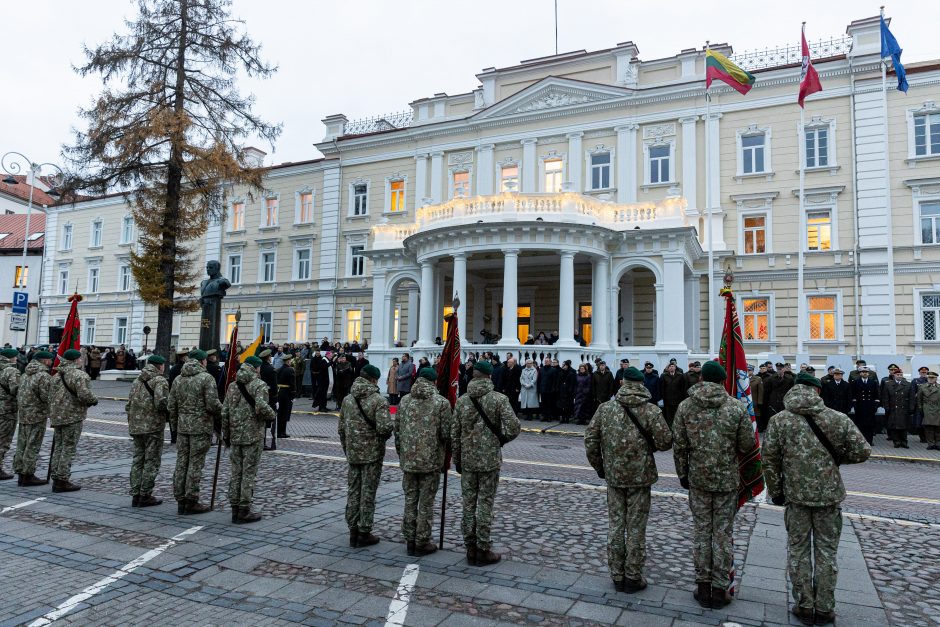 Iškilminga ceremonija: Kasčiūnas Šakalienei perleido vadovavimą KAM