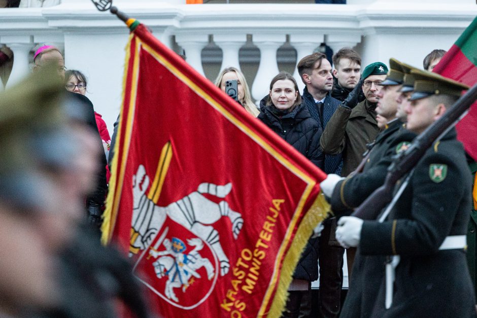 Iškilminga ceremonija: Kasčiūnas Šakalienei perleido vadovavimą KAM