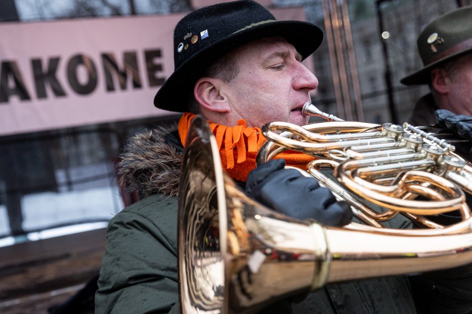 Žemdirbių protestas: skambūs šūkiai, „nubaubtas“ ministras, gaudžiantys traktorių signalai 