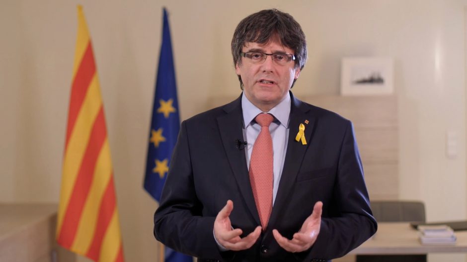 C. Puigdemontas nesieks būti perrinktas Katalonijos regiono prezidentu