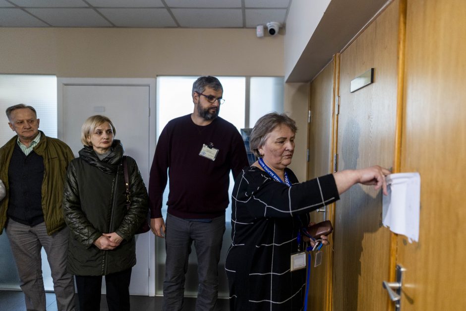 Vilniaus rajono merė: rinkimų biuletenių išvežti neleidome siekdami jų perskaičiavimo