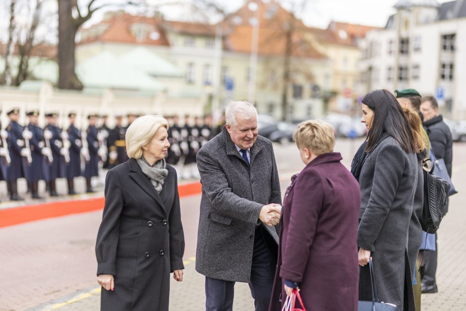 A. Anušauskas: trys kariniai miesteliai Lietuvoje statomi greičiau, nei buvo planuota 