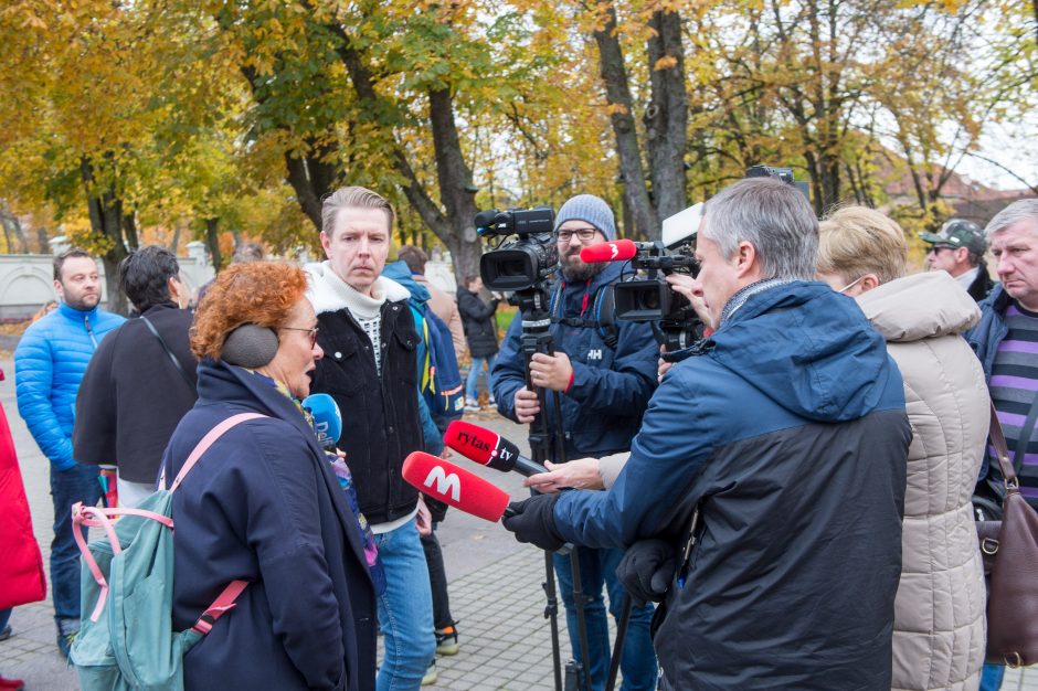 Prie Prezidentūros LGBT bendruomenę palaikė ir žinomi žmonės: žėrė kritiką valstybės vadovui