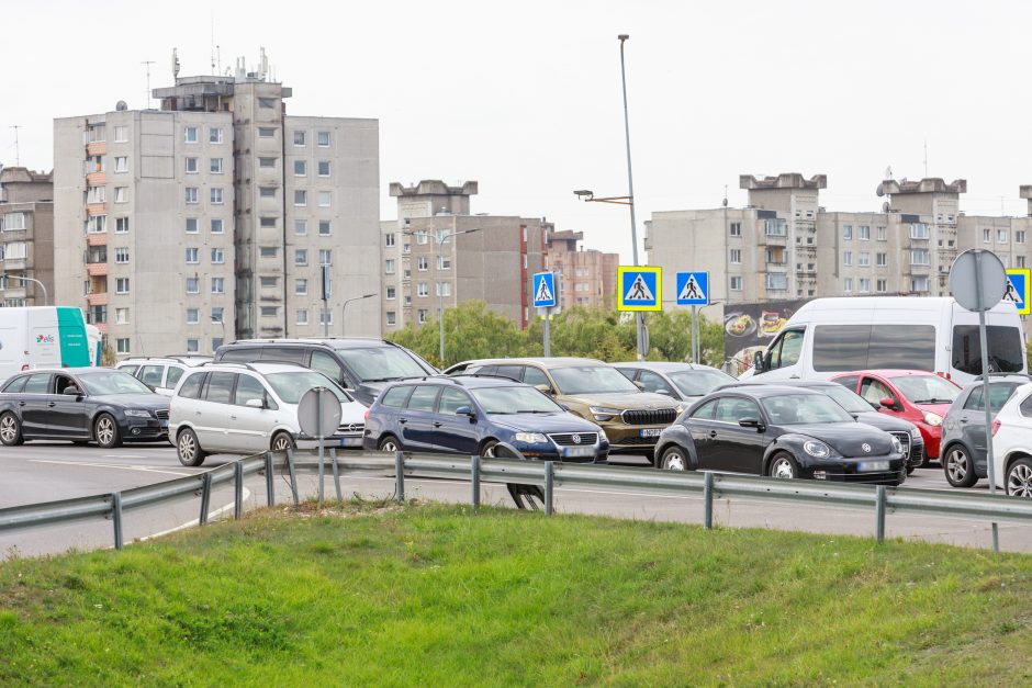 Vytėnų gyventojas: šviesoforas neveikia, neįmanoma išvažiuoti